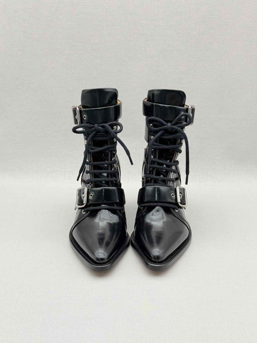 Pre - loved CHLOE Rylee Black Size EU 39 Ankle Boots at Reems Closet