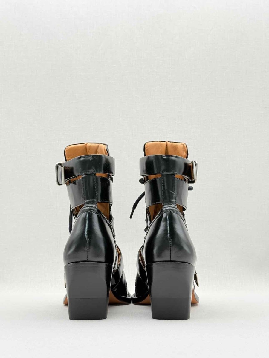 Pre - loved CHLOE Rylee Black Size EU 39 Ankle Boots at Reems Closet