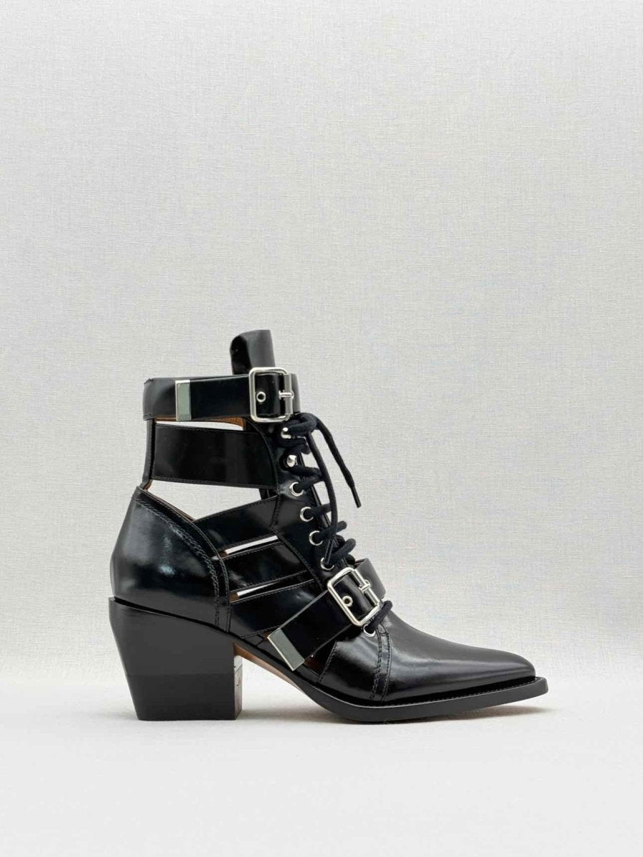 Pre - loved CHLOE Rylee Black Size EU 39 Ankle Boots at Reems Closet
