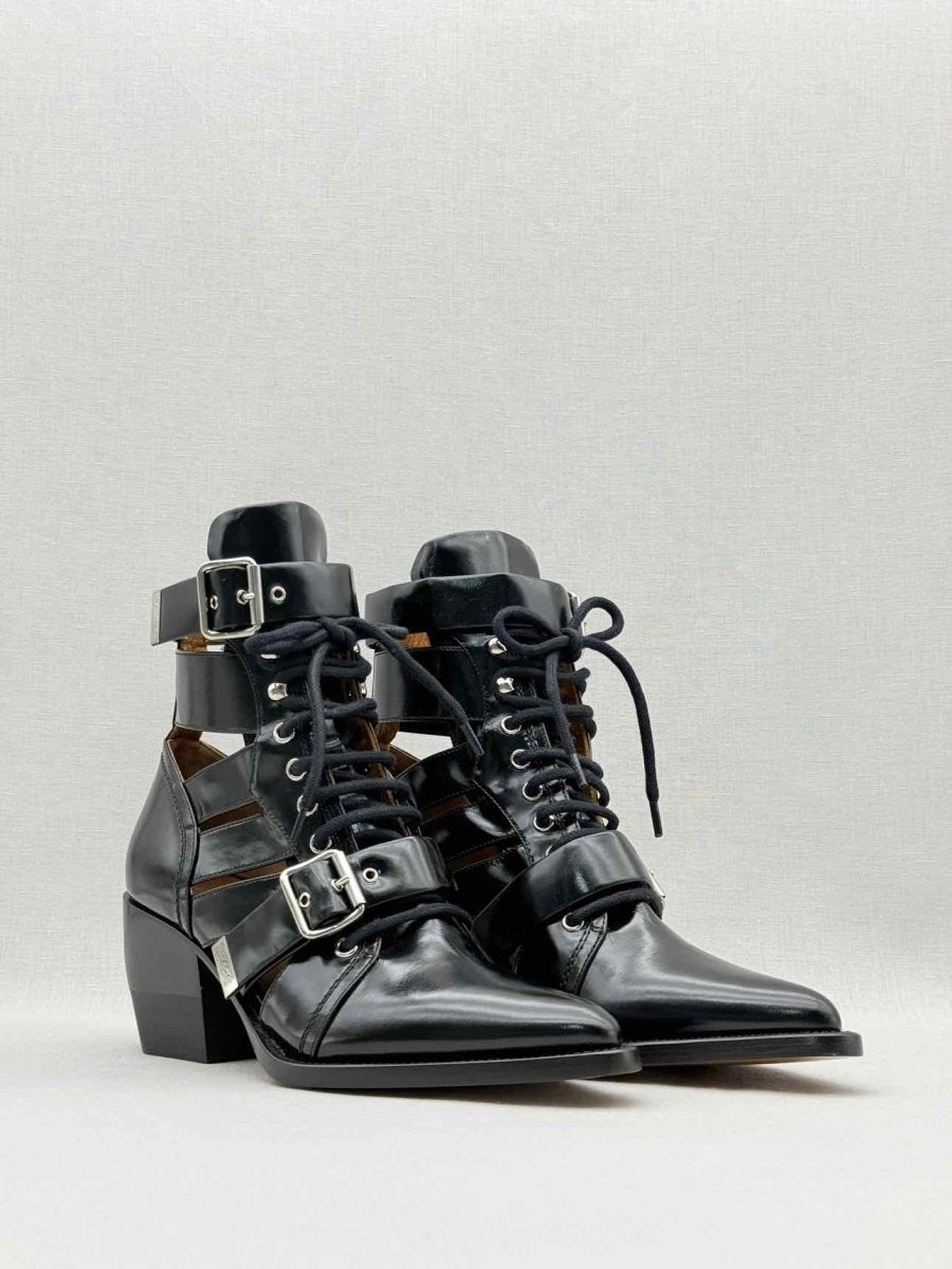 Pre - loved CHLOE Rylee Black Size EU 39 Ankle Boots at Reems Closet