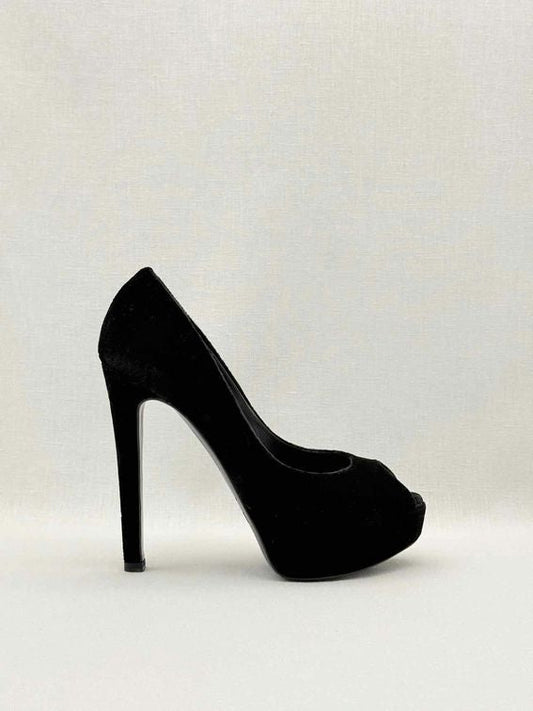 Pre-loved CHRISTIAN DIOR Black Size EU 37 Pumps at Reems Closet