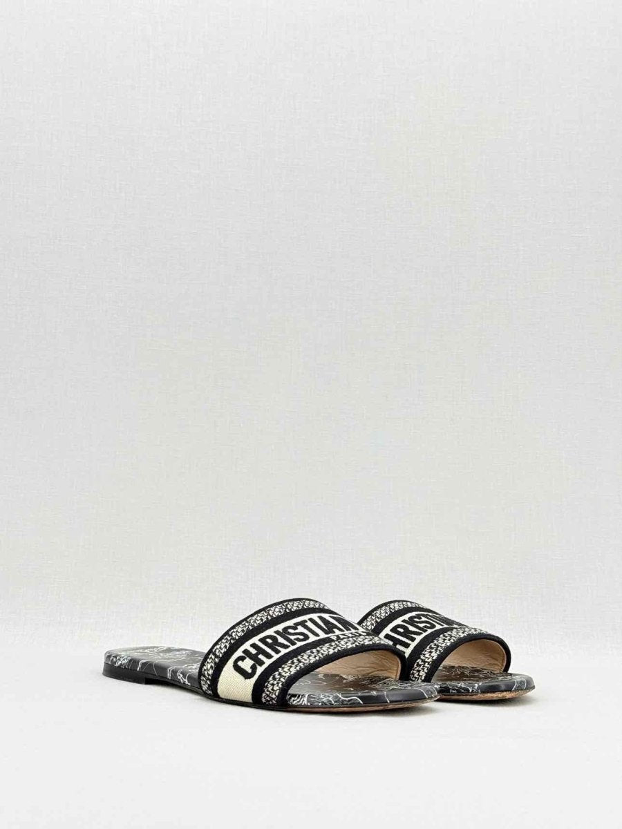 Pre - loved CHRISTIAN DIOR Dway Logo Size EU 38.5 Flat Shoes at Reems Closet