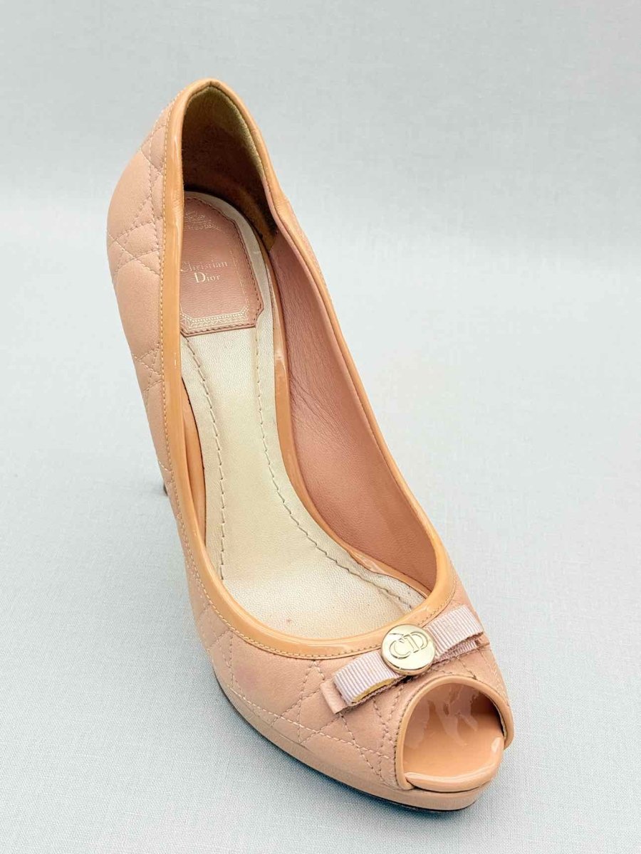 Pre - loved CHRISTIAN DIOR Peach Quilted Size EU 37.5 Pumps at Reems Closet