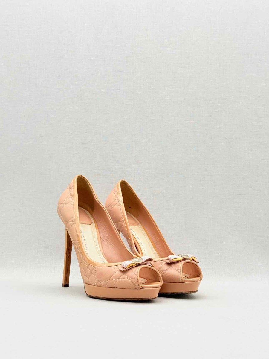 Pre - loved CHRISTIAN DIOR Peach Quilted Size EU 37.5 Pumps at Reems Closet