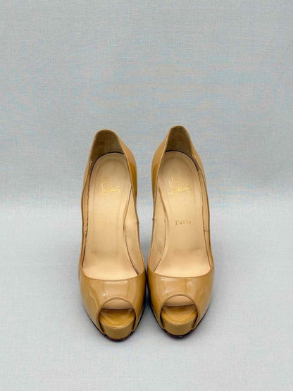 Pre-loved CHRISTIAN LOUBOUTIN Beige Size EU 40 Pumps at Reems Closet