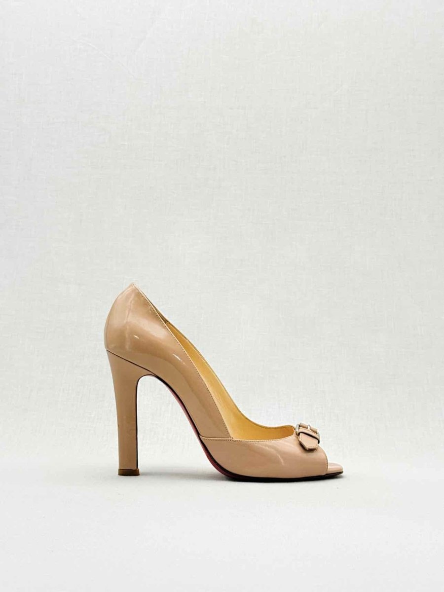 Pre - loved CHRISTIAN LOUBOUTIN Beige Size EU 40.5 Pumps at Reems Closet