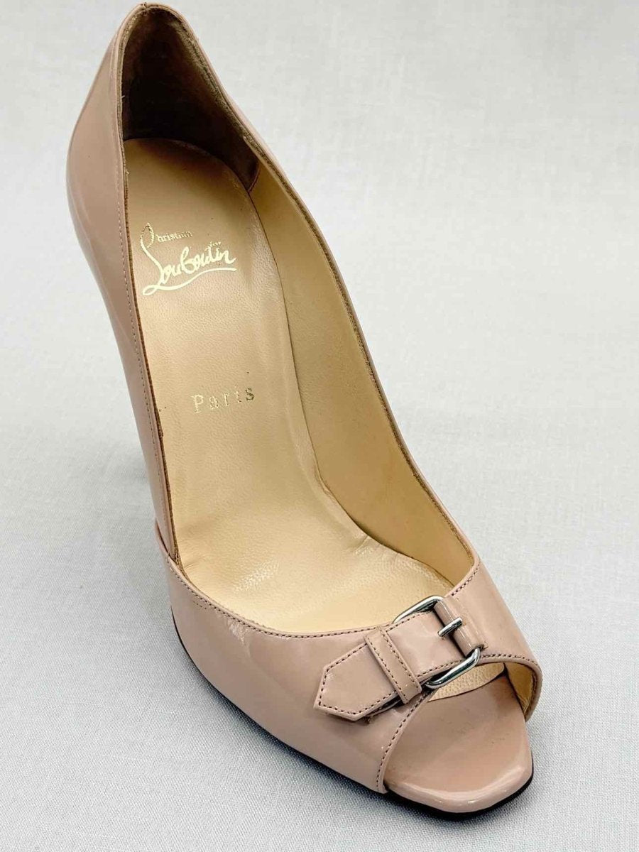 Pre - loved CHRISTIAN LOUBOUTIN Beige Size EU 40.5 Pumps at Reems Closet