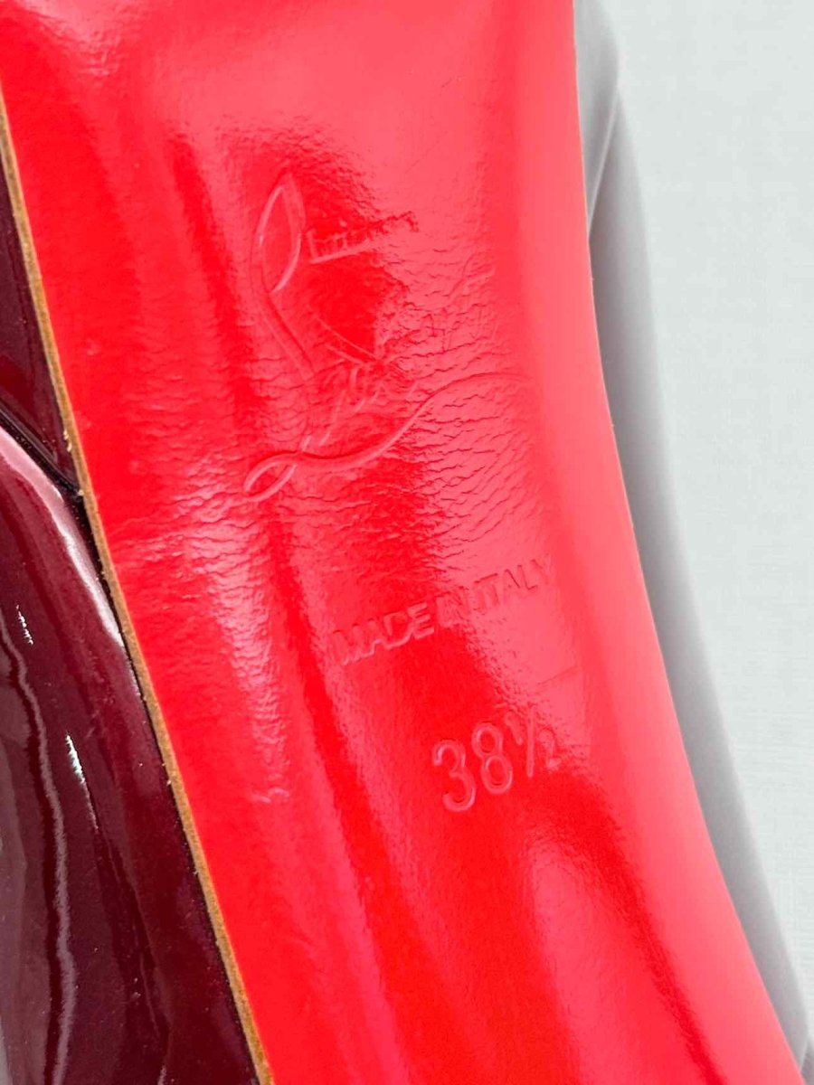 Pre-loved CHRISTIAN LOUBOUTIN Bianca Burgundy Size EU 38.5 Pumps at Reems Closet
