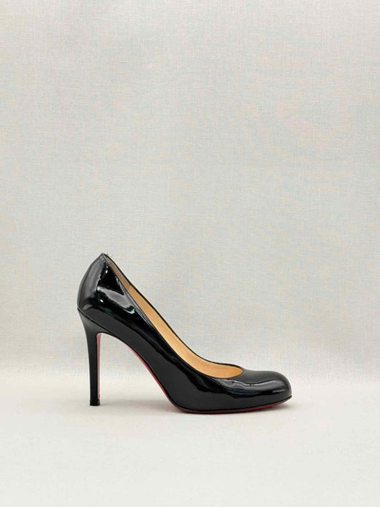 Pre-loved CHRISTIAN LOUBOUTIN Black Size EU 37.5 Pumps at Reems Closet