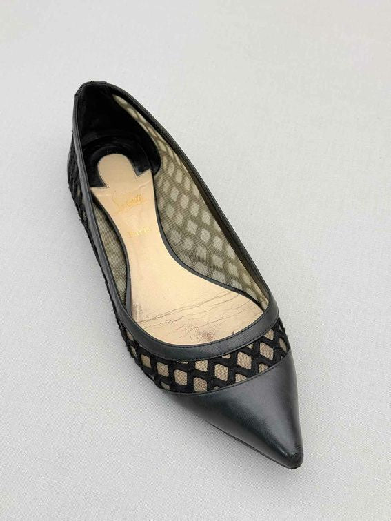 Pre-loved CHRISTIAN LOUBOUTIN Black Size EU 39 Ballet Flats at Reems Closet