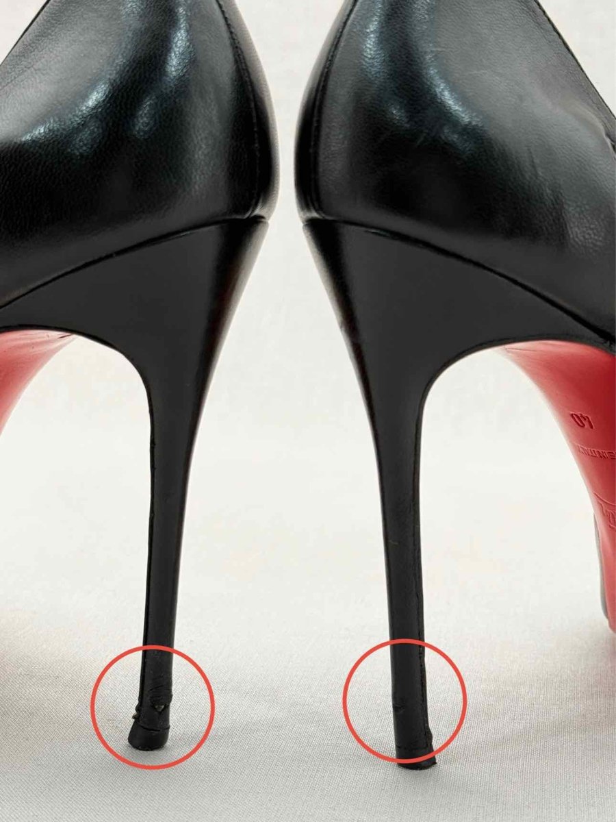 Pre - loved CHRISTIAN LOUBOUTIN Black Size EU 40 Pumps at Reems Closet