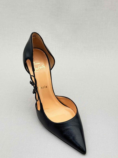 Pre - loved CHRISTIAN LOUBOUTIN Black Size EU 40 Pumps at Reems Closet