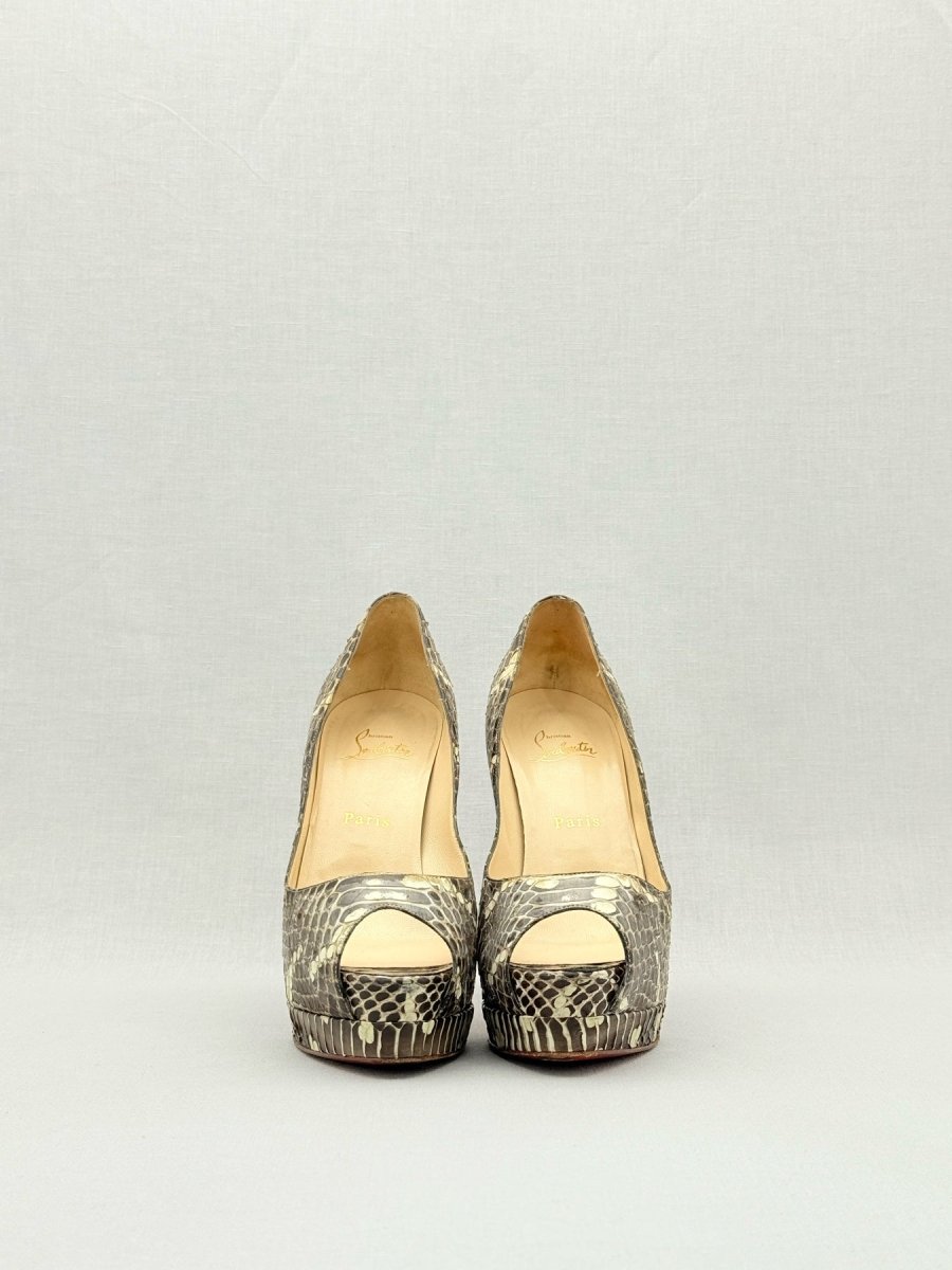 Pre - loved CHRISTIAN LOUBOUTIN Cream & Brown Size EU 39 Pumps at Reems Closet