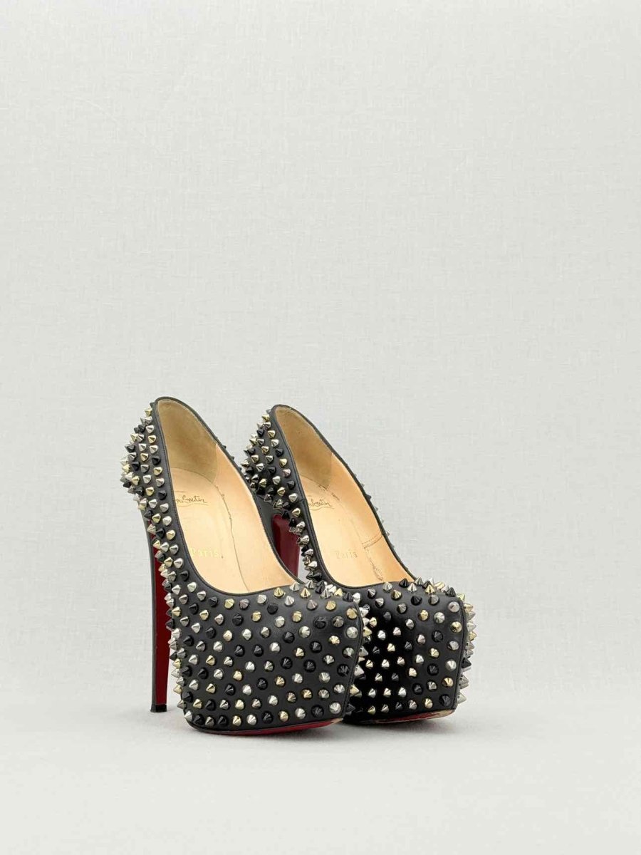 Pre - loved CHRISTIAN LOUBOUTIN Daffodile Black Size EU 38 Pumps at Reems Closet