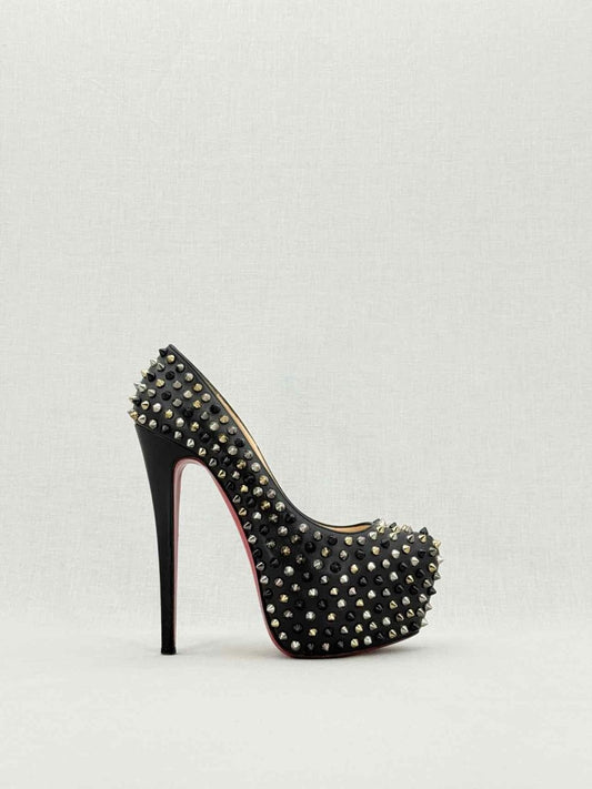 Pre - loved CHRISTIAN LOUBOUTIN Daffodile Black Size EU 38 Pumps at Reems Closet