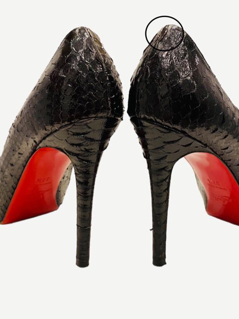 Pre - loved CHRISTIAN LOUBOUTIN Fifi Black Size EU 37.5 Pumps at Reems Closet