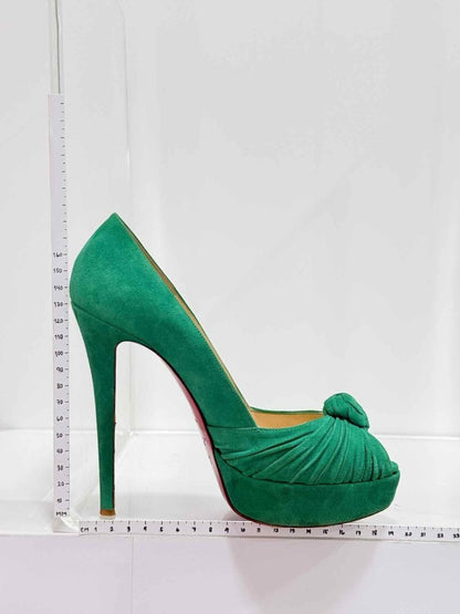 Pre-loved CHRISTIAN LOUBOUTIN Greissimo Green Size EU 38 Pumps at Reems Closet