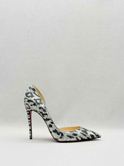 Pre - loved CHRISTIAN LOUBOUTIN Iriza Size EU 39.5 Pumps at Reems Closet