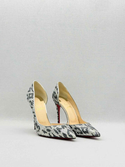 Pre - loved CHRISTIAN LOUBOUTIN Iriza Size EU 39.5 Pumps at Reems Closet