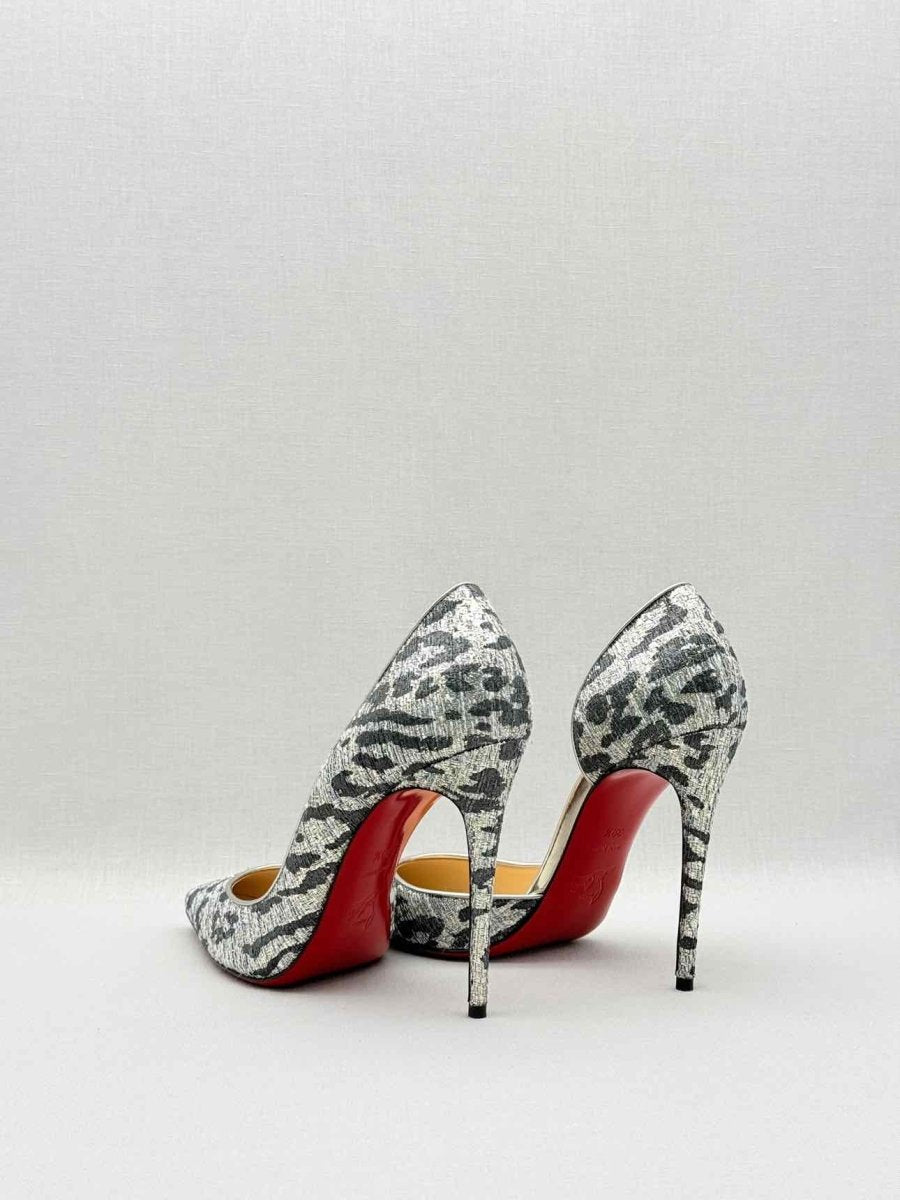 Pre - loved CHRISTIAN LOUBOUTIN Iriza Size EU 39.5 Pumps at Reems Closet
