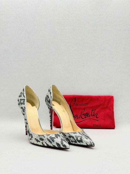 Pre - loved CHRISTIAN LOUBOUTIN Iriza Size EU 39.5 Pumps at Reems Closet