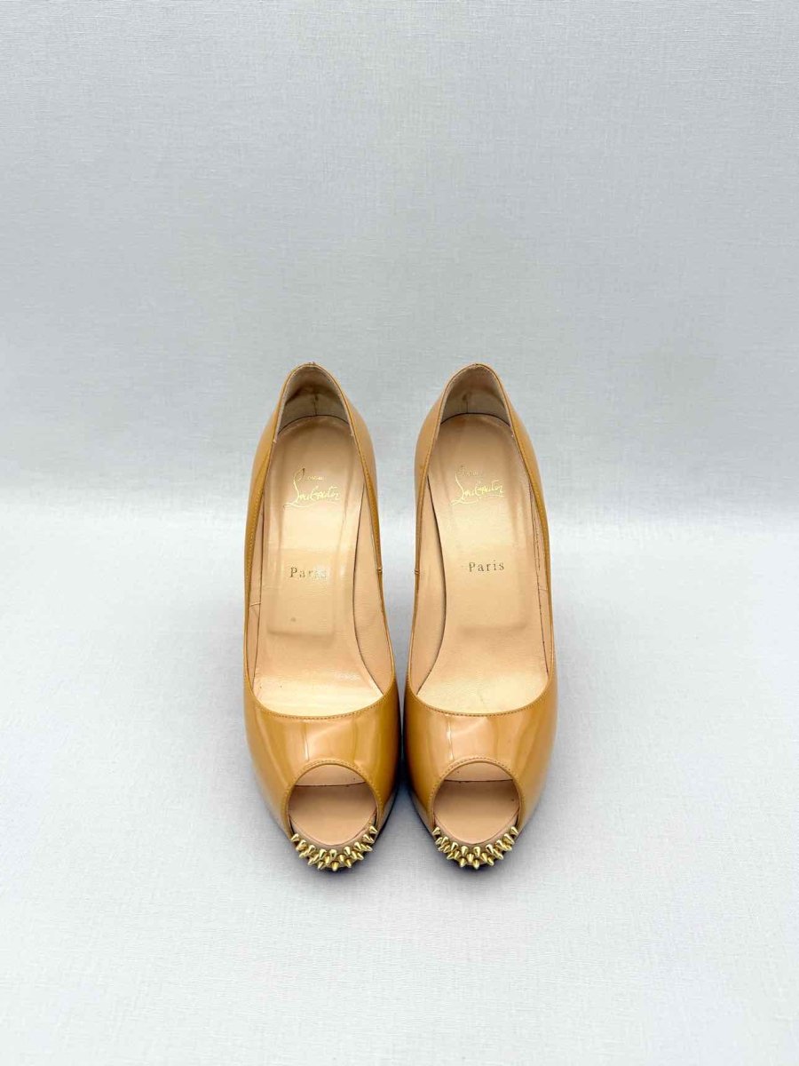 Pre-loved CHRISTIAN LOUBOUTIN Nude Size EU 40.5 Pumps at Reems Closet