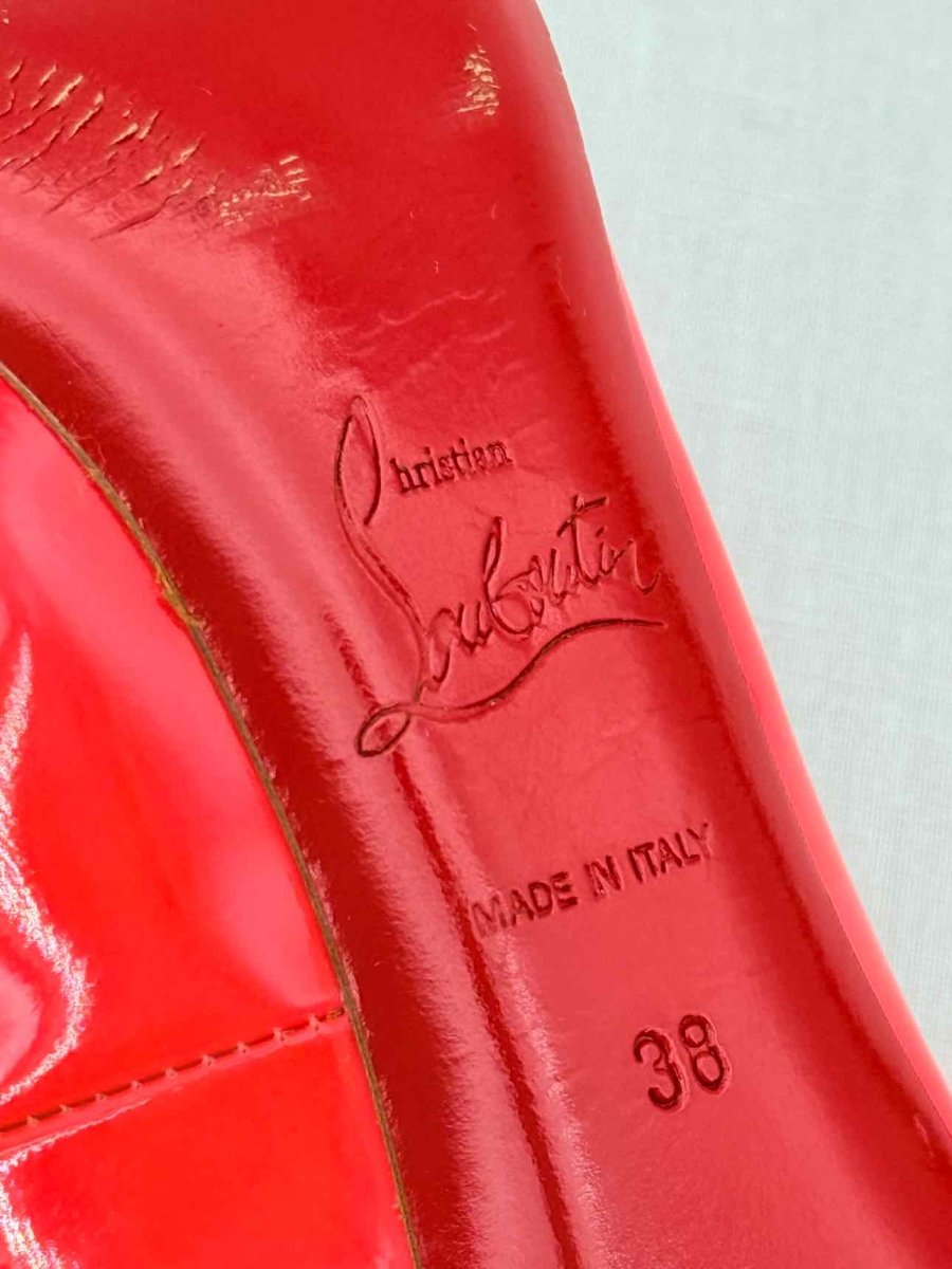 Pre - loved CHRISTIAN LOUBOUTIN So Kate Orange Size EU 38 Pumps at Reems Closet