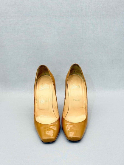 Pre - loved CHRISTIAN LOUBOUTIN Tan Size EU 39 Pumps at Reems Closet