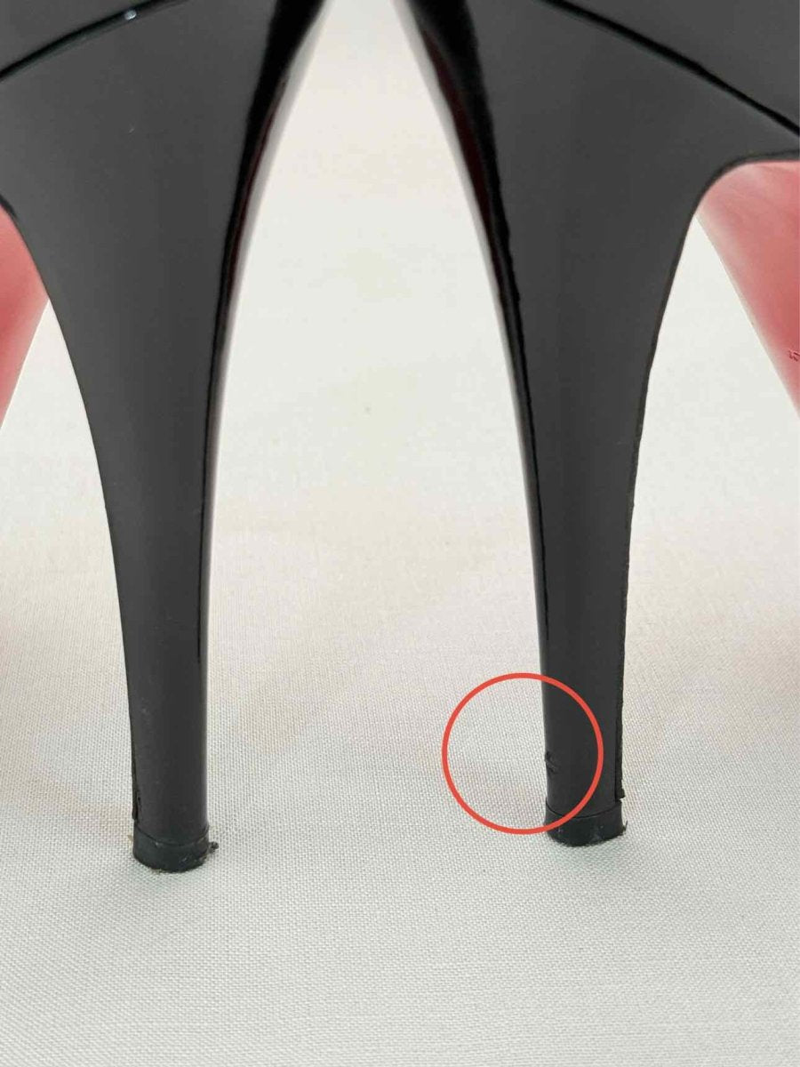 Pre-loved CHRISTIAN LOUBOUTIN Very Prive Black Size EU 39 Pumps at Reems Closet