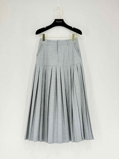 Pre - loved CINQ A SEPT Grey Pleated Size XSmall Outfit Set at Reems Closet
