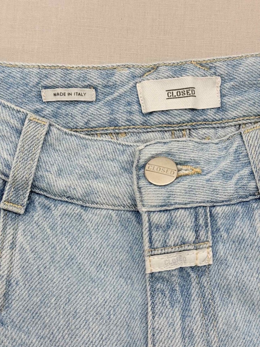 Pre - loved CLOSED Light Blue Washed Size 23 Jeans at Reems Closet