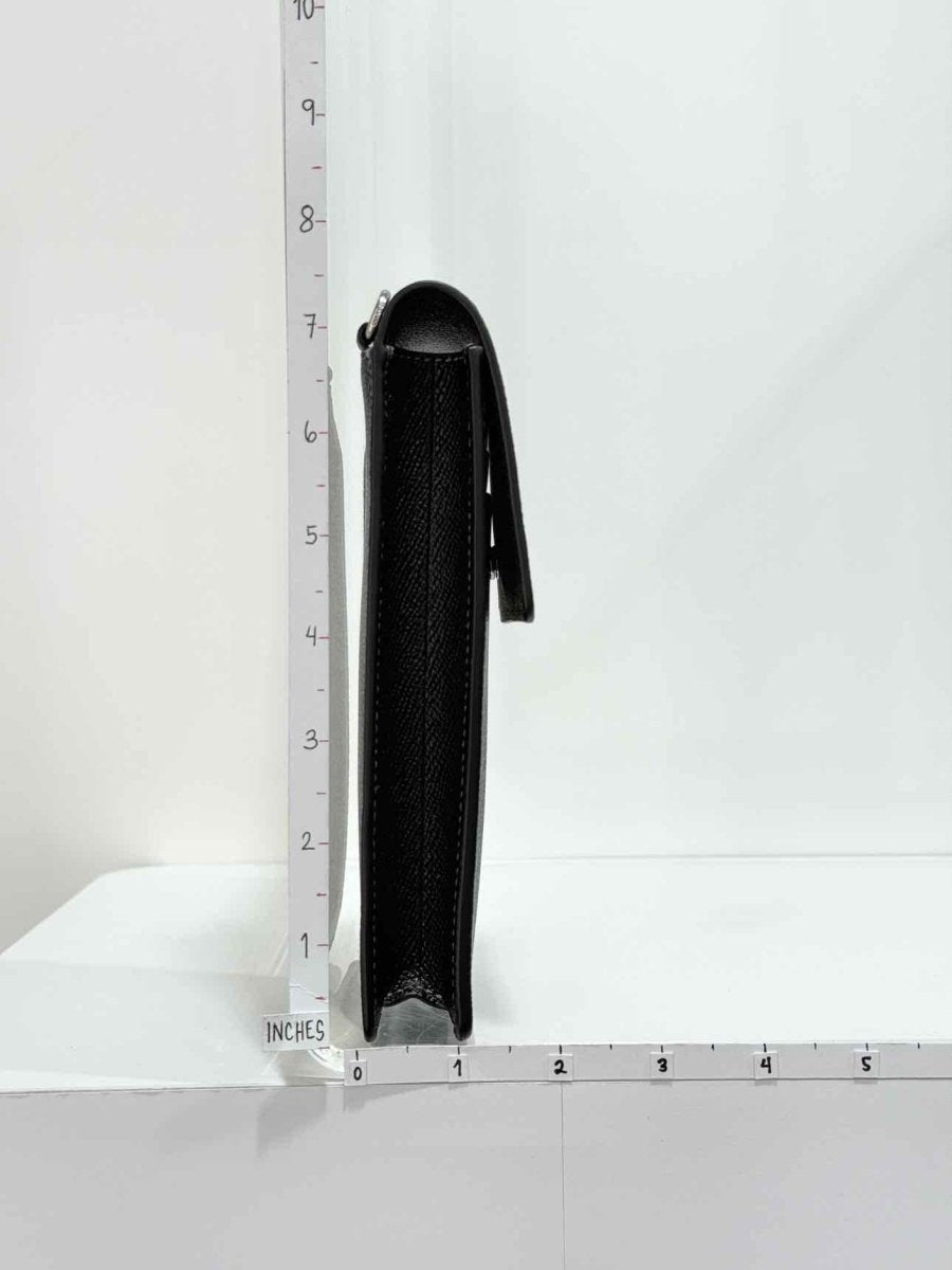 Pre - loved COACH Black Crossbody at Reems Closet