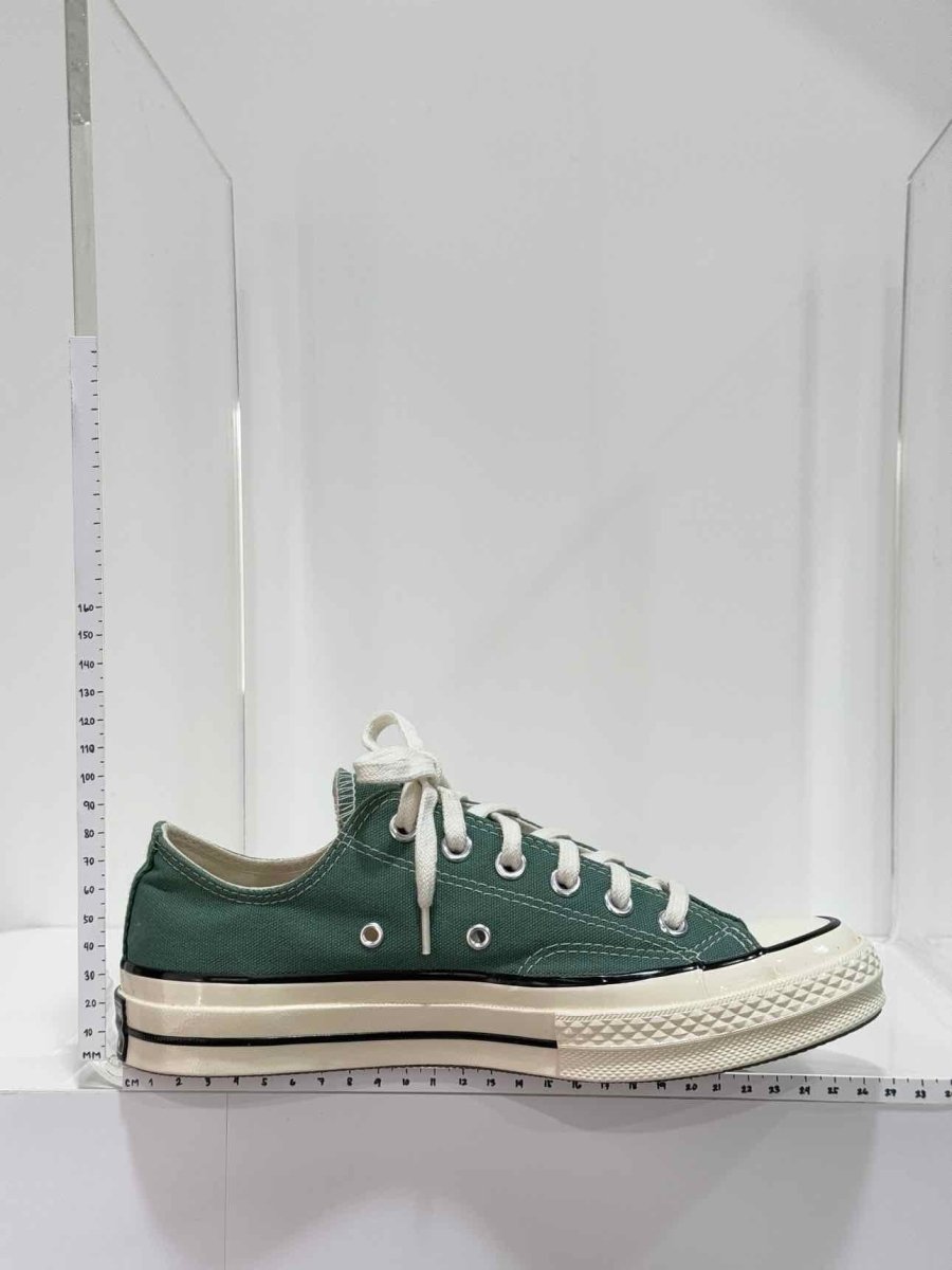 Pre - loved CONVERSE Chuck 70 Green Size EU 39 Sneakers at Reems Closet