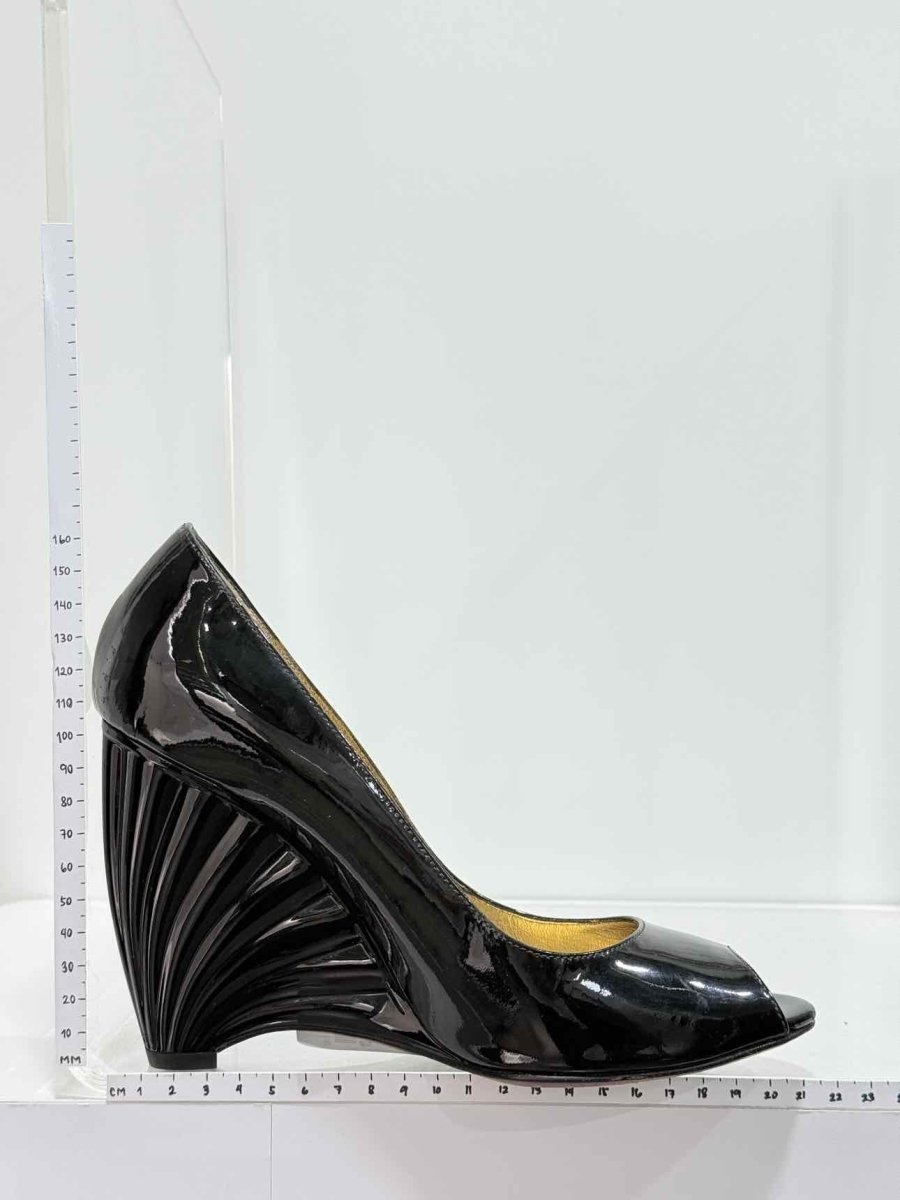 Pre - loved D & G Black Size EU 40 Wedges at Reems Closet