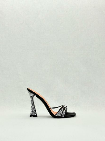 Pre - loved D'ACCORI Lust Black Size EU 39 Mules at Reems Closet