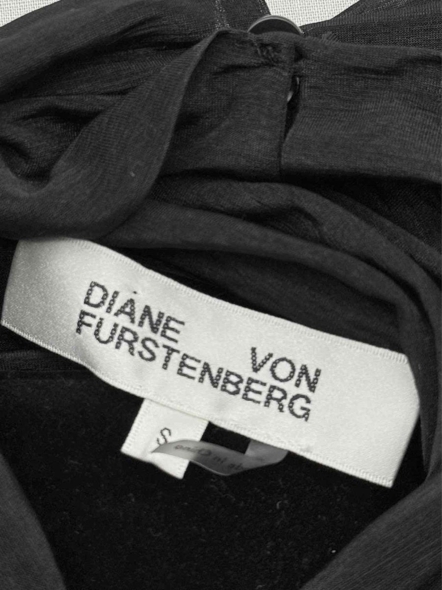 Pre - loved DIANE VON FURSTENBERG Black Size Small Long Dress at Reems Closet