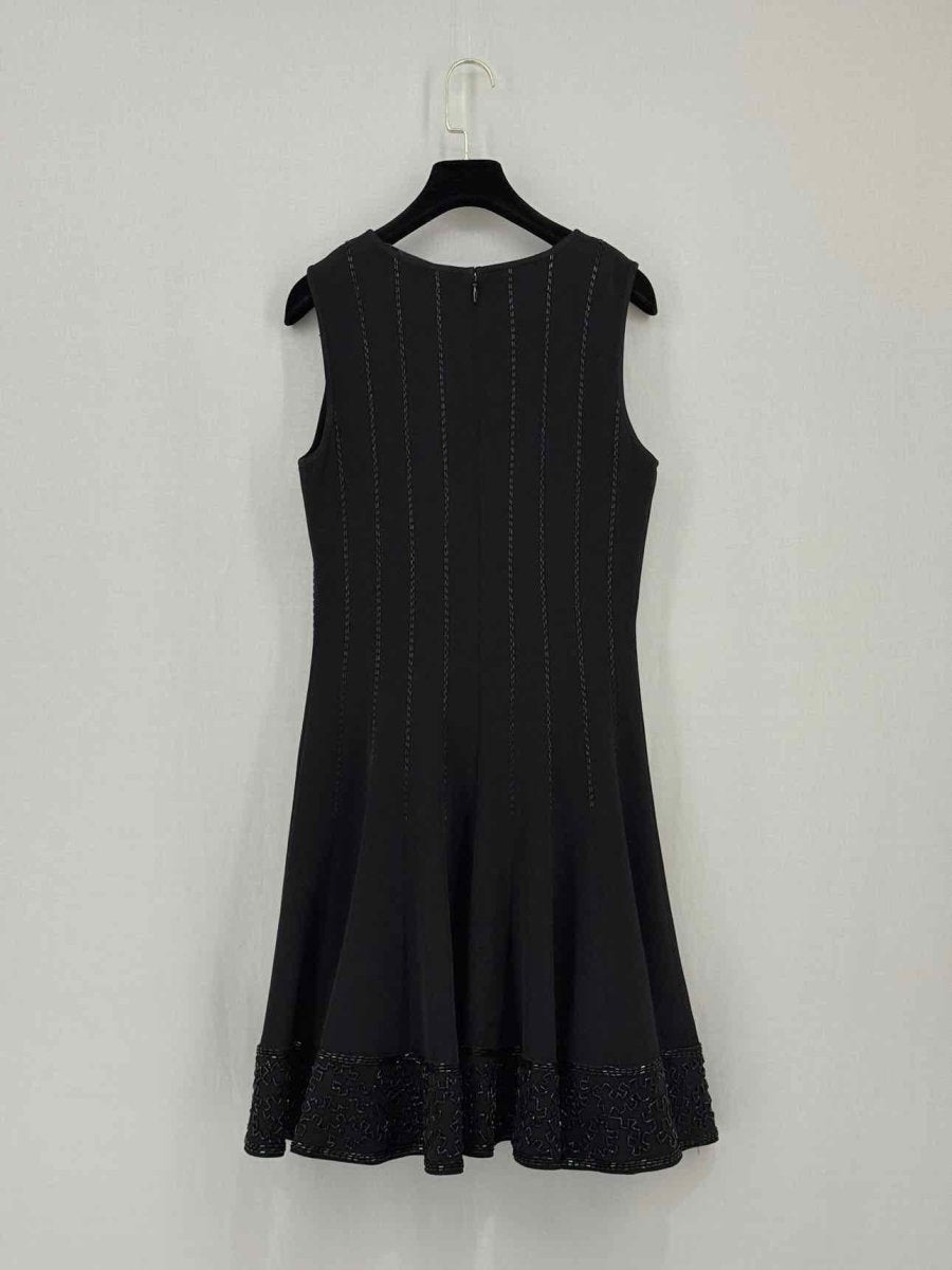 Pre - loved DIANE VON FURSTENBERG Black Size US 4 Knee Length Dress at Reems Closet