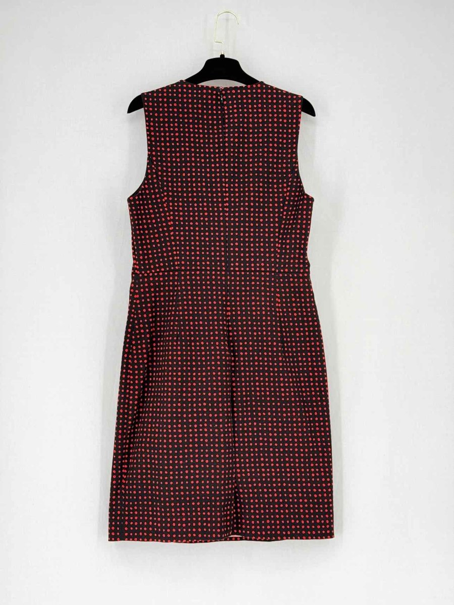 Pre - loved DIANE VON FURSTENBERG Size US 10 Knee Length Dress at Reems Closet