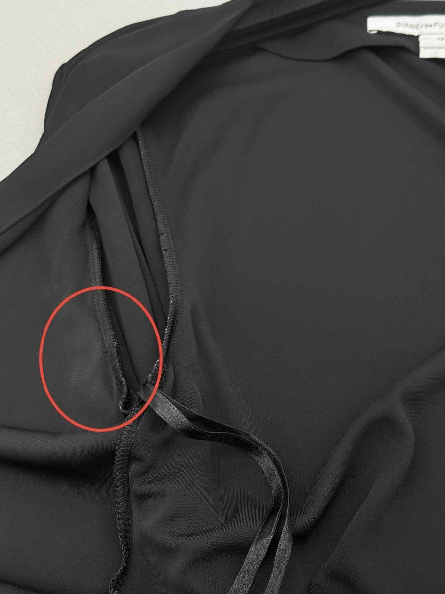 Pre - loved DIANE VON FURSTENBERG Size US 12 Short Dress at Reems Closet