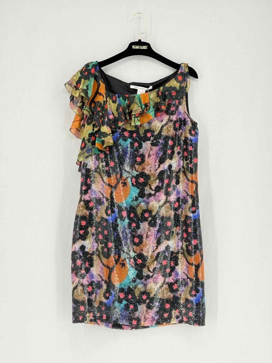 Pre - loved DIANE VON FURSTENBERG Size US 6 Short Dress at Reems Closet