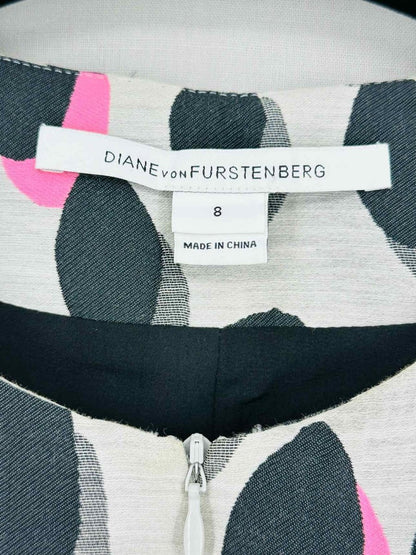 Pre - loved DIANE VON FURSTENBERG Size US 8 Short Dress at Reems Closet