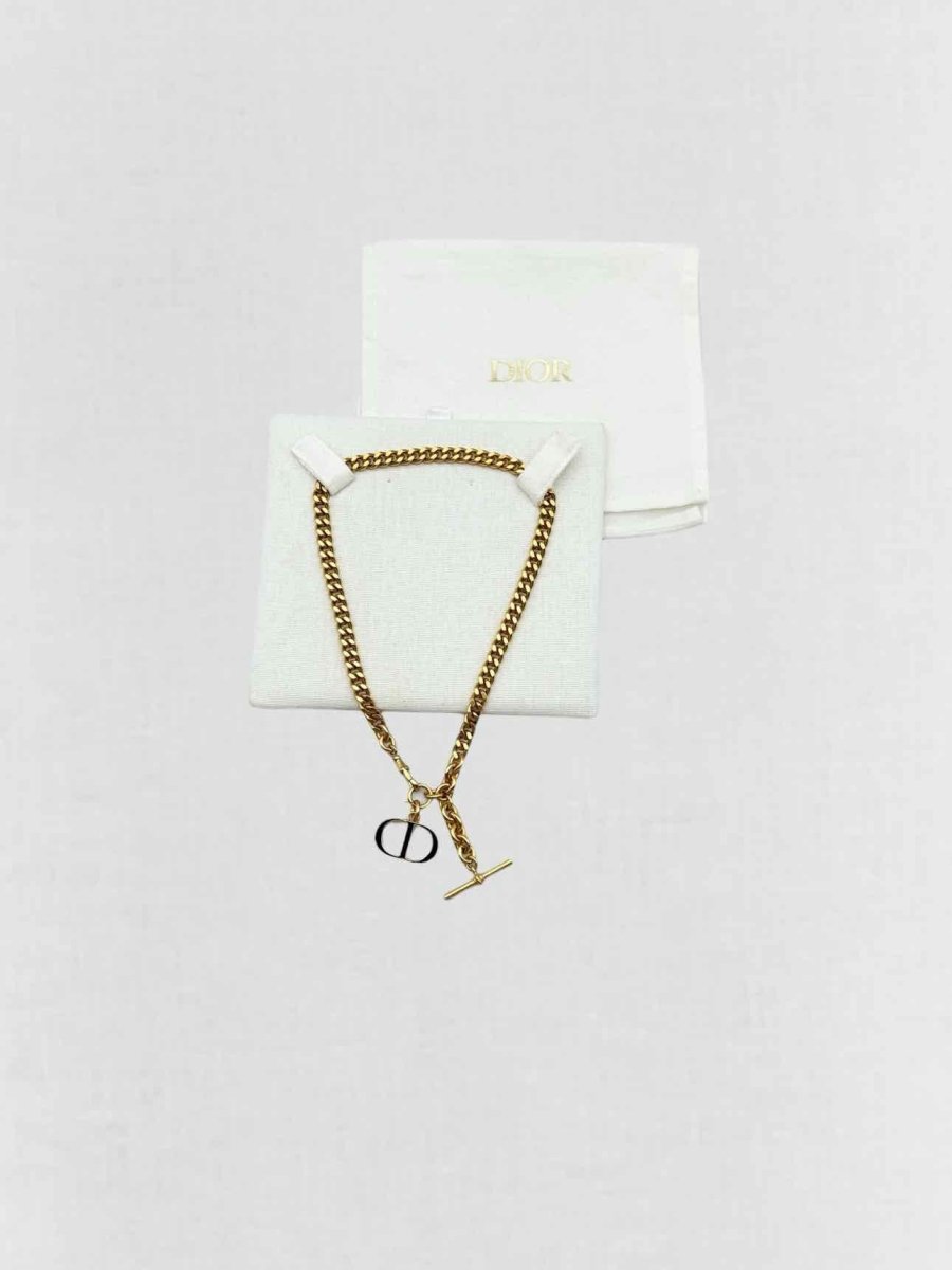 Pre - loved DIOR Fashion Necklace at Reems Closet