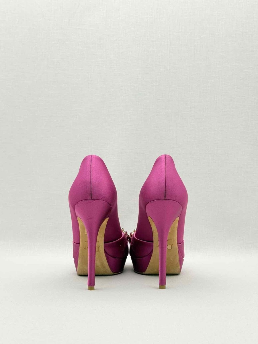 Pre-loved DIOR Fuchsia Crystal Embellished Size EU 38 Pumps at Reems Closet