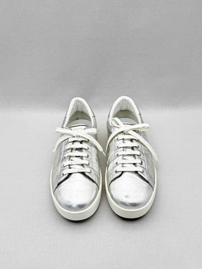 Pre-loved DIOR Low Top Metallic Silver Size EU 41 Sneakers at Reems Closet