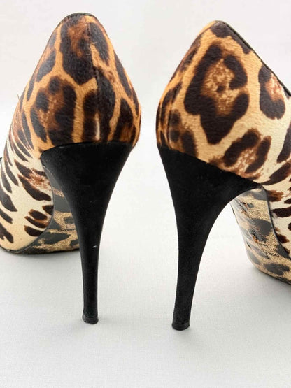 Pre-loved DOLCE & GABBANA Beige & Black Size EU 38 Pumps at Reems Closet