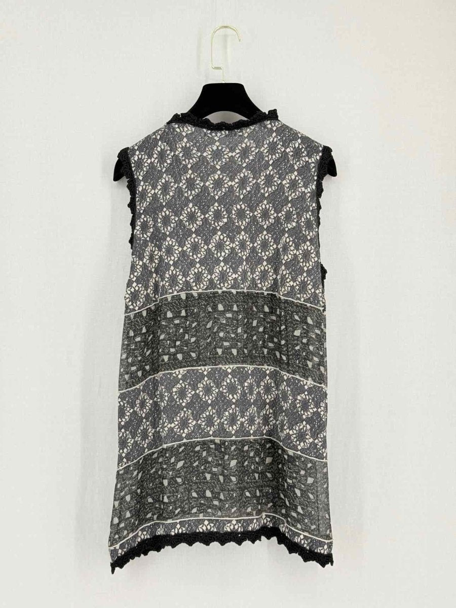 Pre-loved DOLCE & GABBANA Black, Grey & Beige Size US 8/6 Twinset at Reems Closet