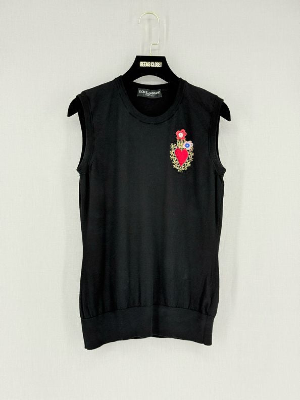 Pre - loved DOLCE & GABBANA Black w/ Red Heart Size US 8 Top at Reems Closet