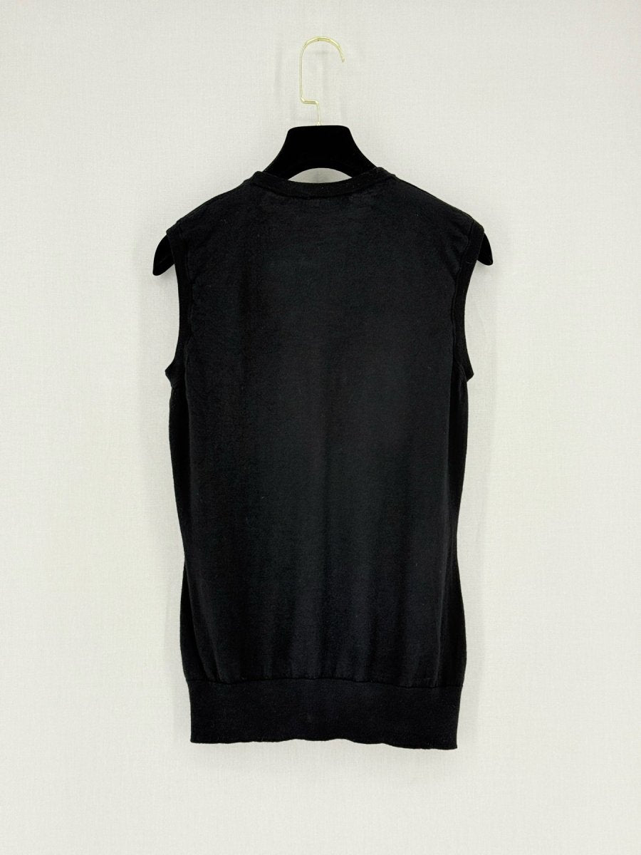 Pre - loved DOLCE & GABBANA Black w/ Red Heart Size US 8 Top at Reems Closet