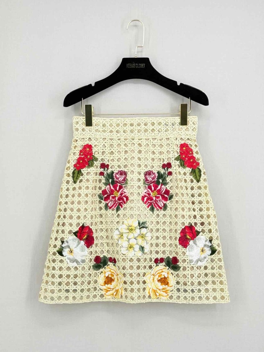 Pre - loved DOLCE & GABBANA Cream Size US 4 Mini Skirt at Reems Closet