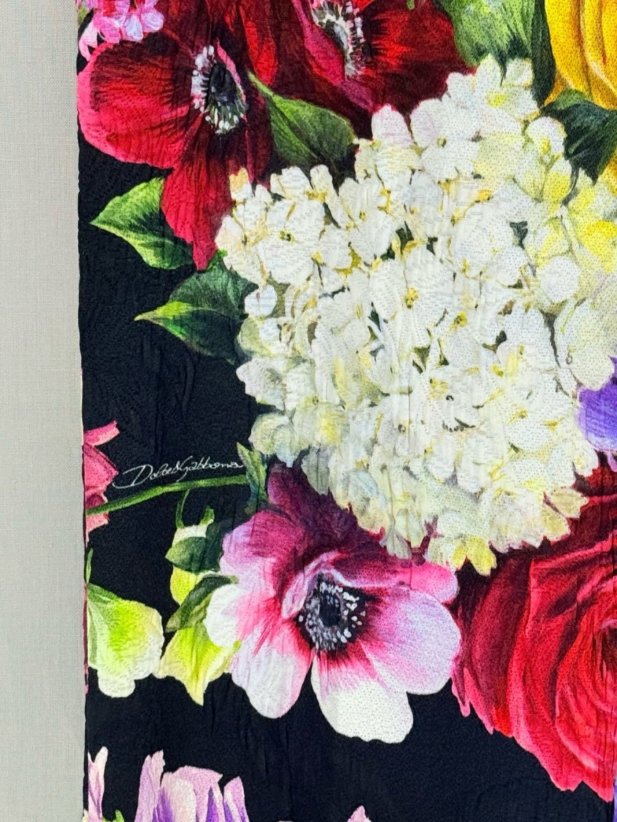 Pre - loved DOLCE & GABBANA Cropped Floral Jacquard Size US 8 Pants at Reems Closet